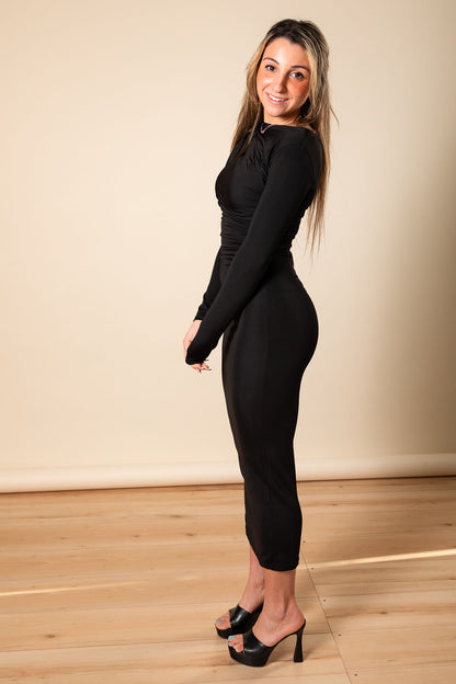 Ben Valor's Ruched Black Maxi Dress featuring Long Sleeves made of Polyester and Elastane. Perfect for any occasion